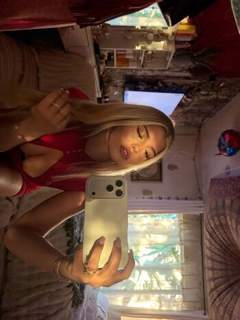 Full leaked Nokamilaa private onlyfans photo
