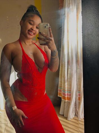 Full leaked Nomonde refiloe mniki private onlyfans photo