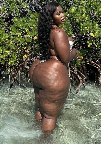 Full leaked Noushiex private onlyfans photo