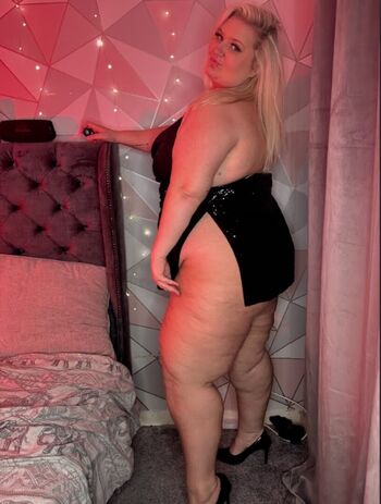 Full leaked Novaskyee private onlyfans photo