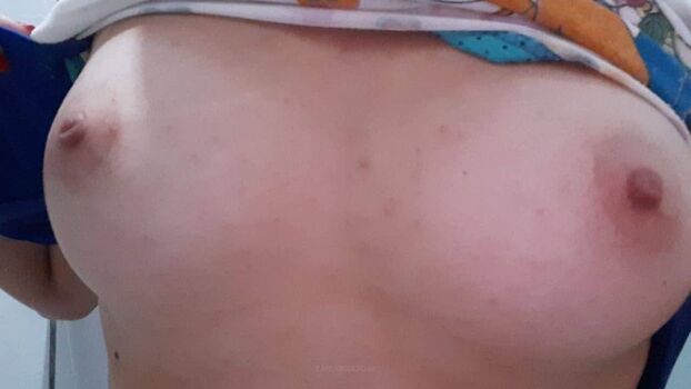 Full leaked Novinhas com peitos pequenos private onlyfans photo