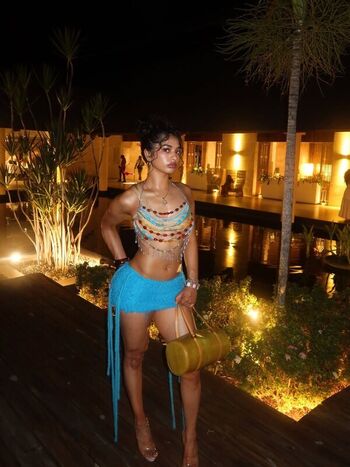 Full leaked Nuha mach private onlyfans photo