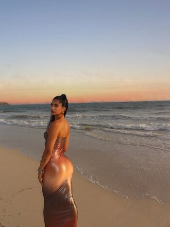 Full leaked Nuha mach private onlyfans photo