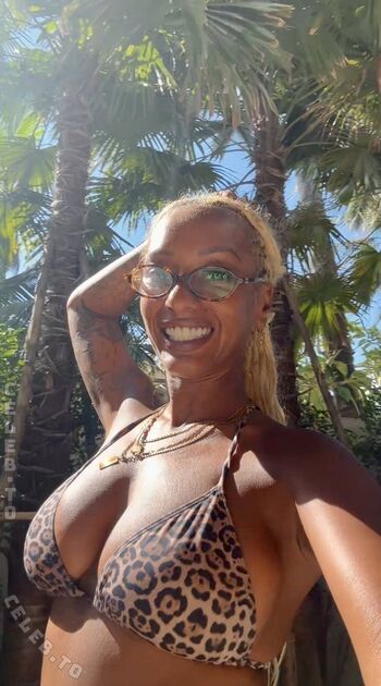 Full leaked Nura habib omer private onlyfans photo