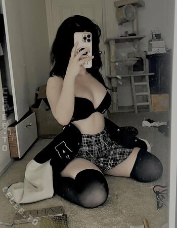Full leaked Nweeki private onlyfans photo