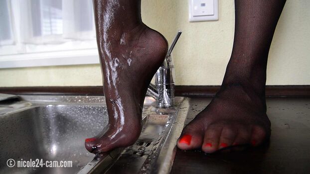 Full leaked Nylon feet private onlyfans photo