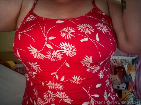 Full leaked Nylongoddes private onlyfans photo