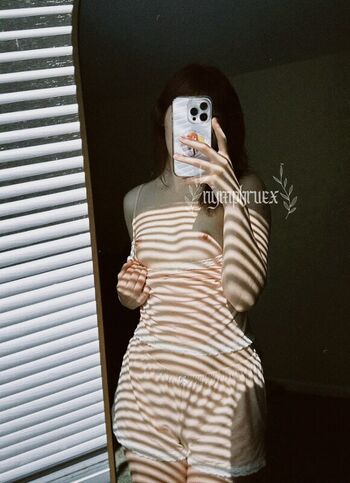 Full leaked Nymphruex private onlyfans photo