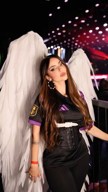 Full leaked Nyvi estephan private onlyfans photo