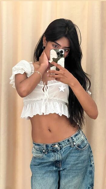 Full leaked Lara leticia/ private onlyfans photo