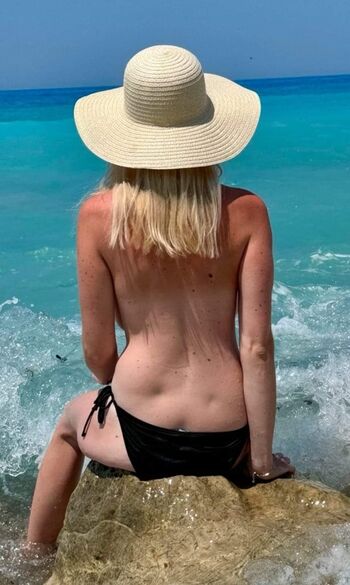 Full leaked Obala slovenia private onlyfans photo