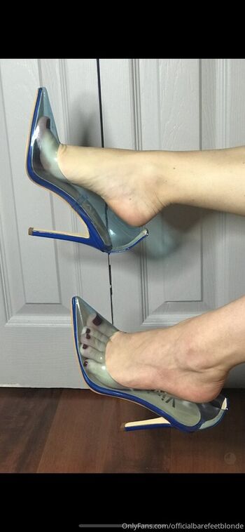 Full leaked Officialbarefeetblonde private onlyfans photo