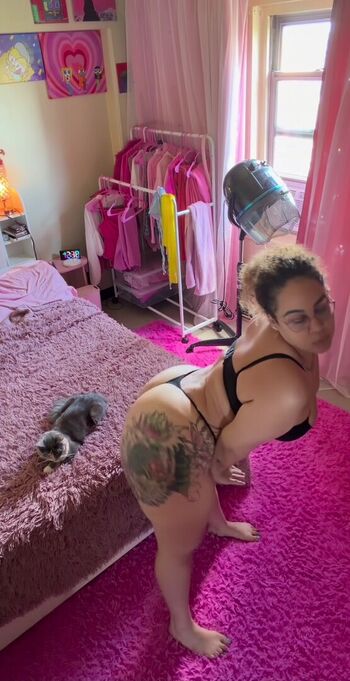 Full leaked Officiallyamb private onlyfans photo