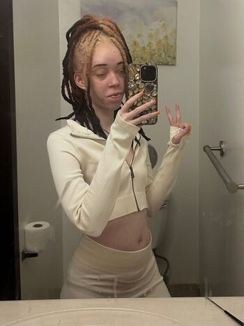 Full leaked Officialshayydee private onlyfans photo