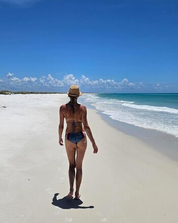 Officialtriciahelfer leaked photo video viral