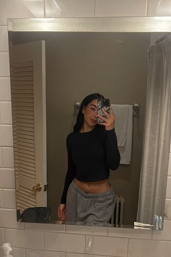 Oliive Livy_J