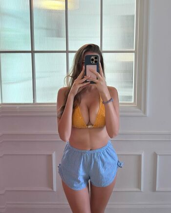 Full leaked Olivacasta page private onlyfans photo