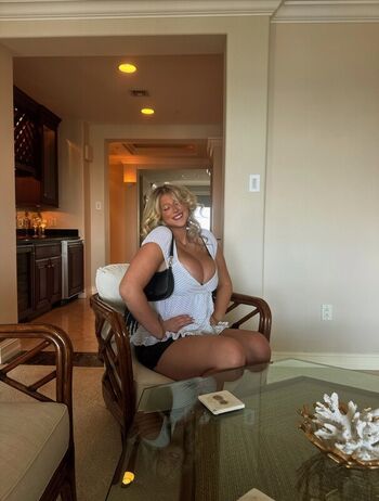 Full leaked Olivia kuehner private onlyfans photo
