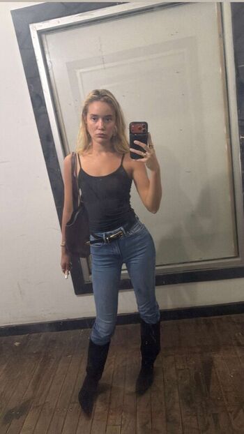 Full leaked Olivia ponton private onlyfans photo