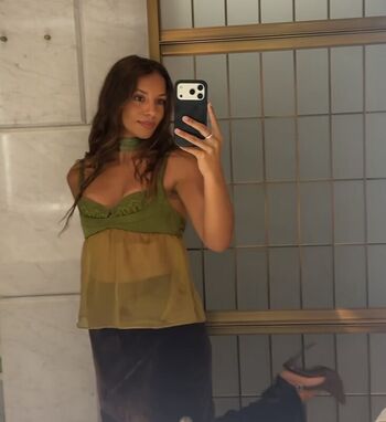 Full leaked Olivia webb private onlyfans photo