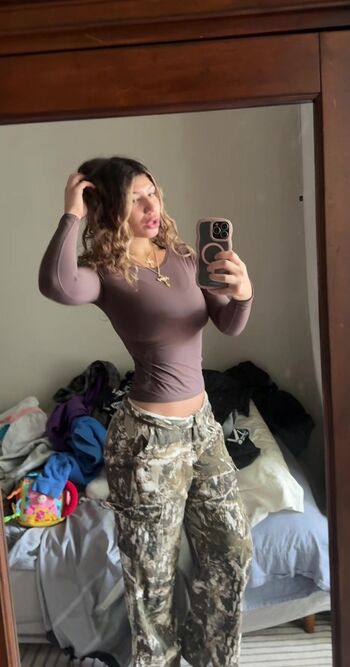 Full leaked Oliviax private onlyfans photo