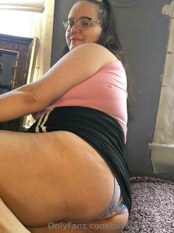 Full leaked Oliviabluntfree private onlyfans photo