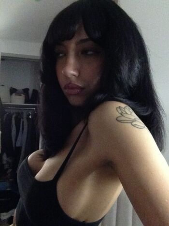 Full leaked Oliviaraynn private onlyfans photo