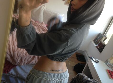 Full leaked Oliviaraynn private onlyfans photo