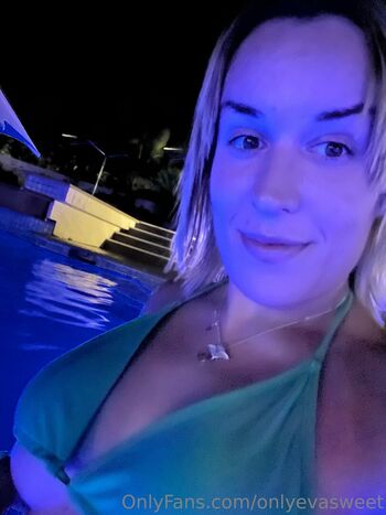 Full leaked Onlyevasweet private onlyfans photo