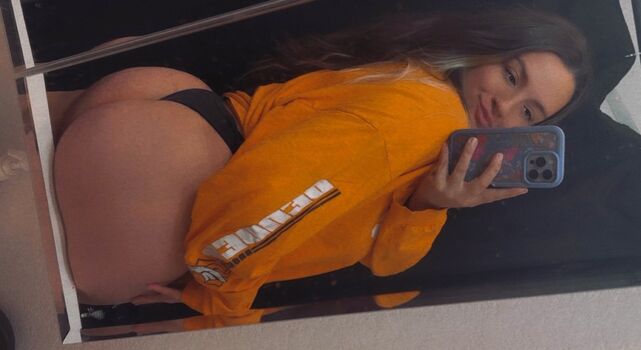 Full leaked Oohkarlalala private onlyfans photo