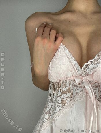 Full leaked Ophelia sky private onlyfans photo