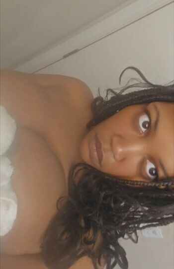 Full leaked Ouchmyboob private onlyfans photo