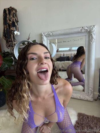 Full leaked Oversharingkittykat private onlyfans photo