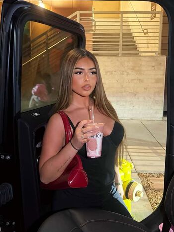 Full leaked Ovsieeee private onlyfans photo