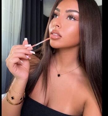 Full leaked Ovsieeee private onlyfans photo