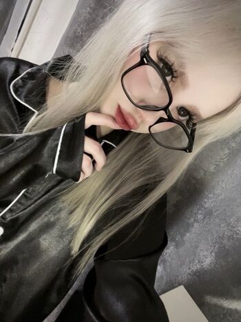 Full leaked Owari private onlyfans photo