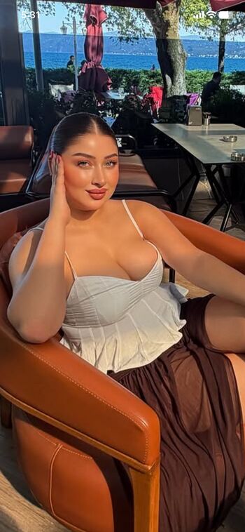 Full leaked Ozqee private onlyfans photo