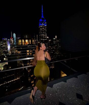Full leaked Paillette private onlyfans photo