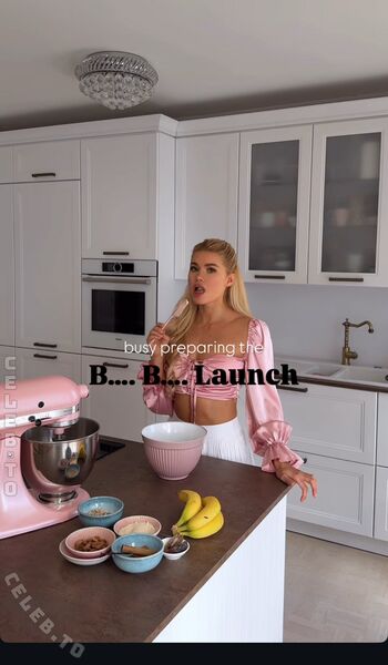 Full leaked Pamela reif page private onlyfans photo