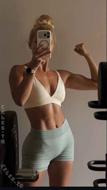 Full leaked Pamela reif private onlyfans photo