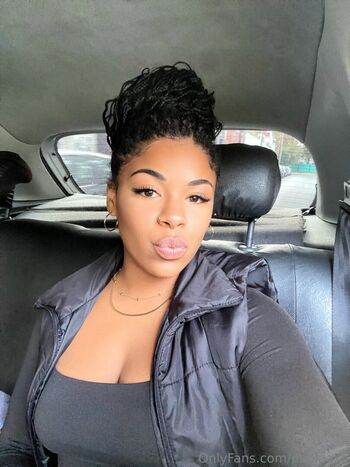 Full leaked Paolaaxo private onlyfans photo