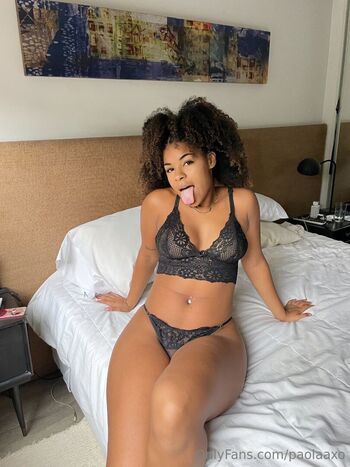 Full leaked Paolaaxo private onlyfans photo