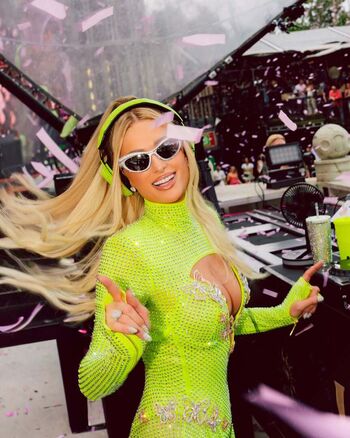 Full leaked Paris hilton page private onlyfans photo