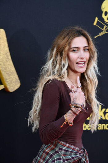 Full leaked Paris jackson page private onlyfans photo