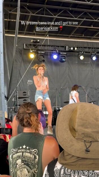 Full leaked Paris jackson private onlyfans photo