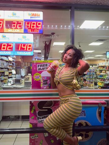 Parker McKenna Posey