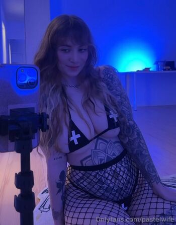 pastelwife