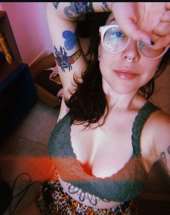 Full leaked Pathy dos reis private onlyfans photo