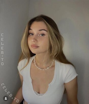 Full leaked Paulagze private onlyfans photo