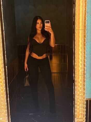 Full leaked Paulinacruz private onlyfans photo